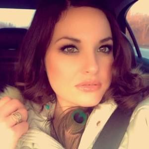 Meet your Posher, Azucena